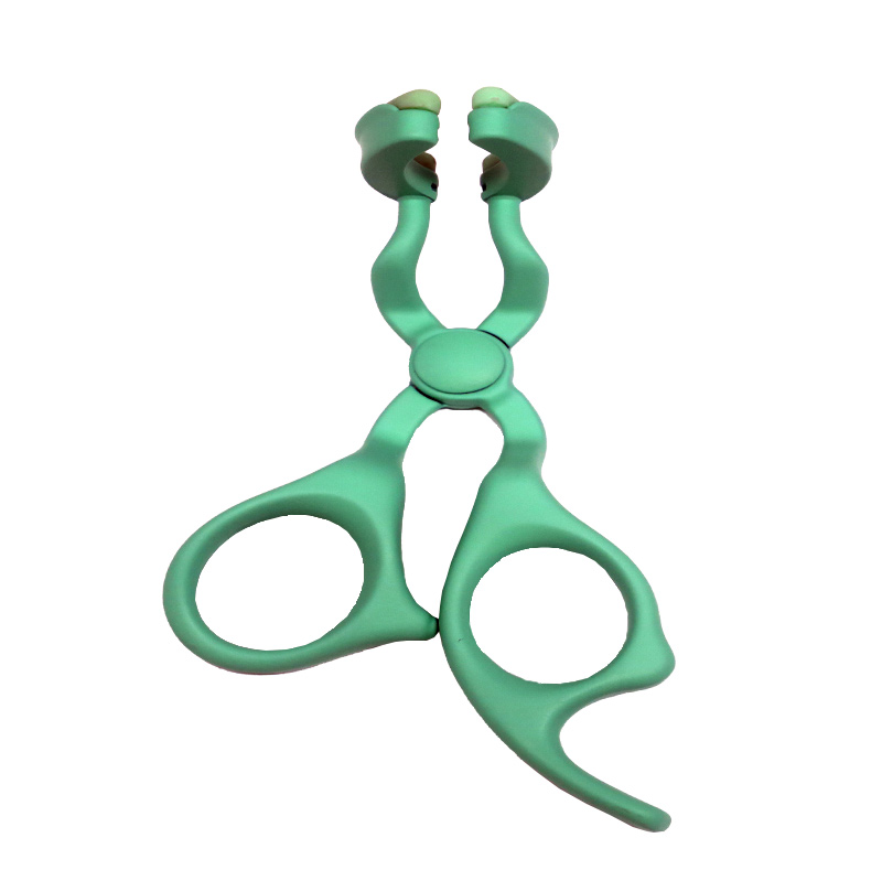 Färgad kontaktlinshjälp