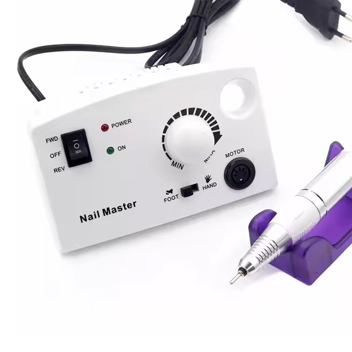 Vit elektrisk nagelfil för skrivbordet